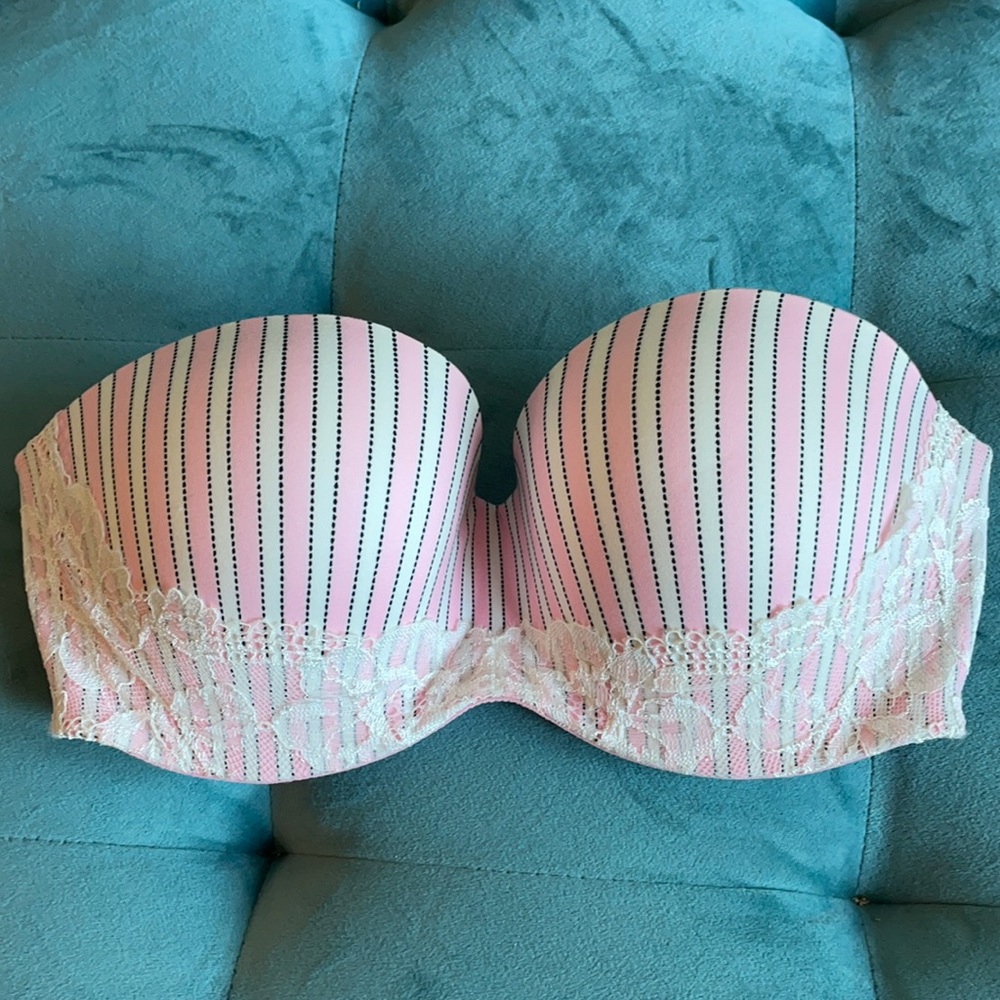 Victoria’s Secret Strapless Bra
